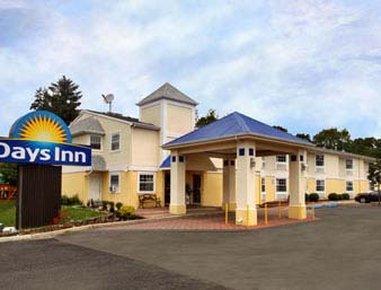 Days Inn By Wyndham Berlin Voorhees ภายนอก รูปภาพ